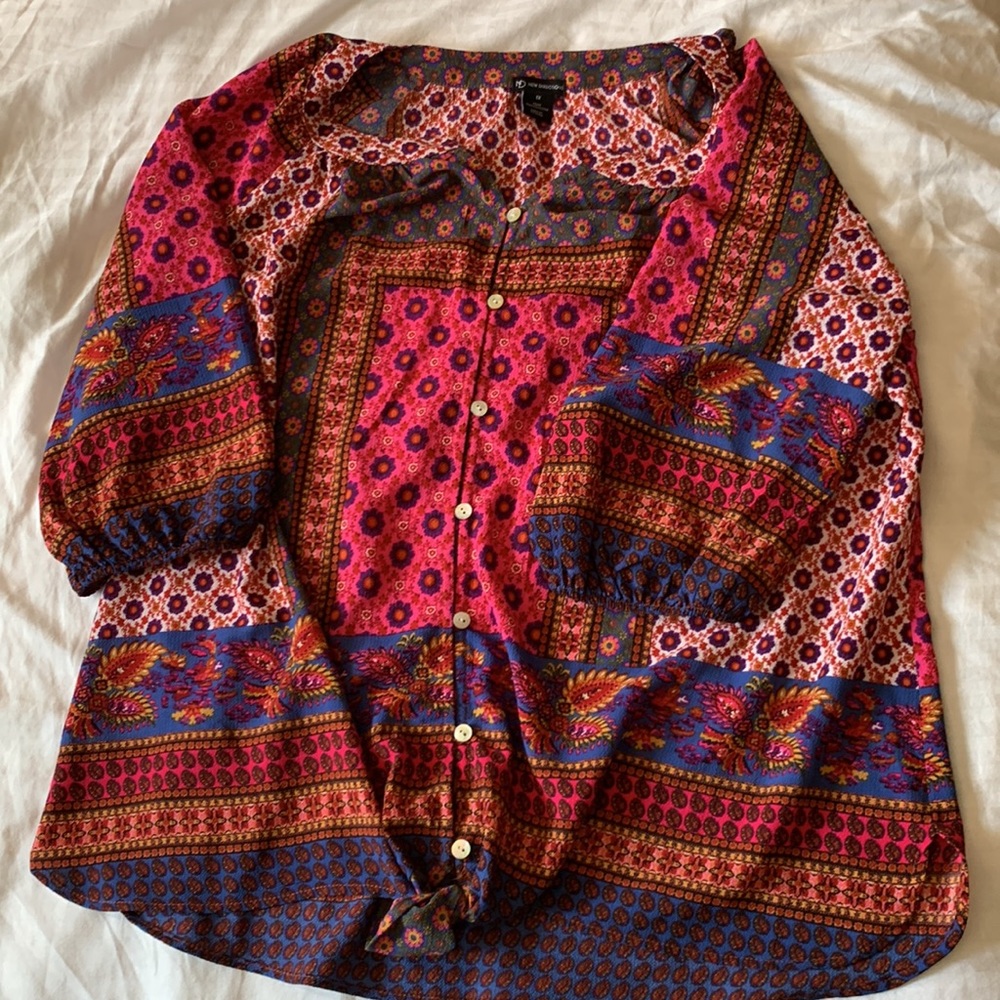 New Direction FIG & FLOWER 
Tie and Button Down Front Elastic wrist. 1X NWOT - Picture 4 of 5